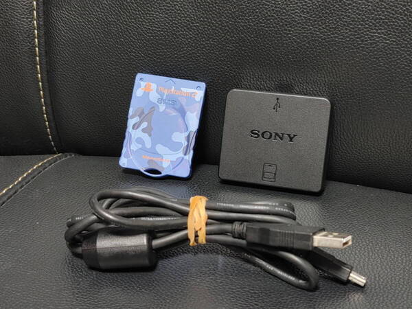 SONY PS3 メモリーカードアダプター CECHZM1 PC上で動作確認済み メモリーカード1枚おまけ (中古品)