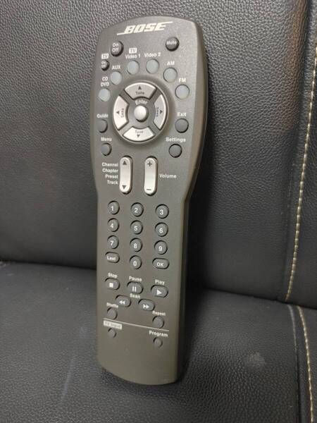 BOSE/ボーズ リモコン 3・2・1 ADVANCED リモートコントロール ホームシアター用 321 (中古品)