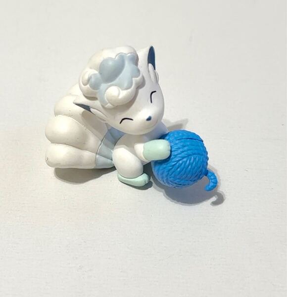 ポケモン ガチャ フィギュア アローラロコン ぬくぬくタイム2
