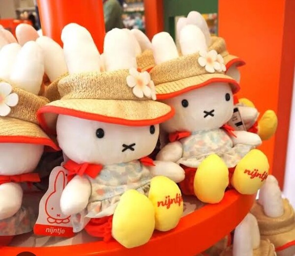 匿名配送込み ミッフィー ハウステンボス限定 サマービーチ ぬいぐるみ miffy