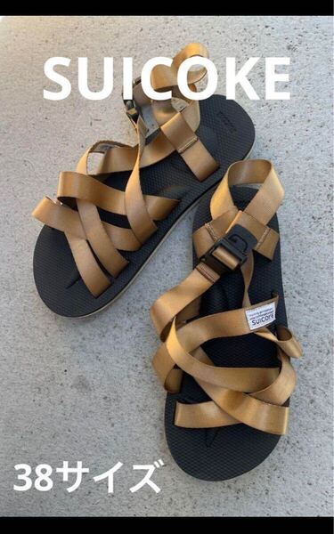 SUICOKE 定価12000円 完売デザイン ストラップサンダル38サイズ スイコック 24〜24.5センチ フラット リゾート