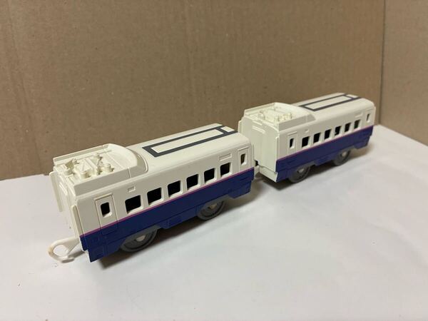 【プラレール】E2系新幹線 連結仕様 中間車 2両
