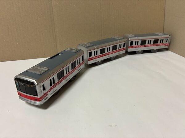 【プラレール】ライト付 東京メトロ丸ノ内線02系 訳あり
