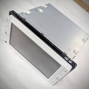 送料込み TOYOTA ナビゲーション NSCP-W62 電源確認済み