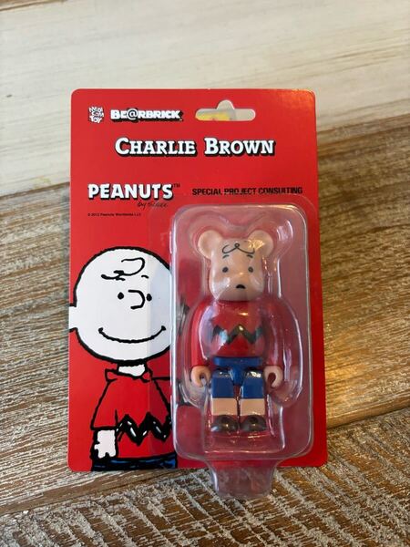 CHARLIE BROWN ベアブリック /BE@RBRICK 100%(メディコムトイ・フィギュア・スヌーピー/SNOOPY・ピーナッツ/PEANUTS)