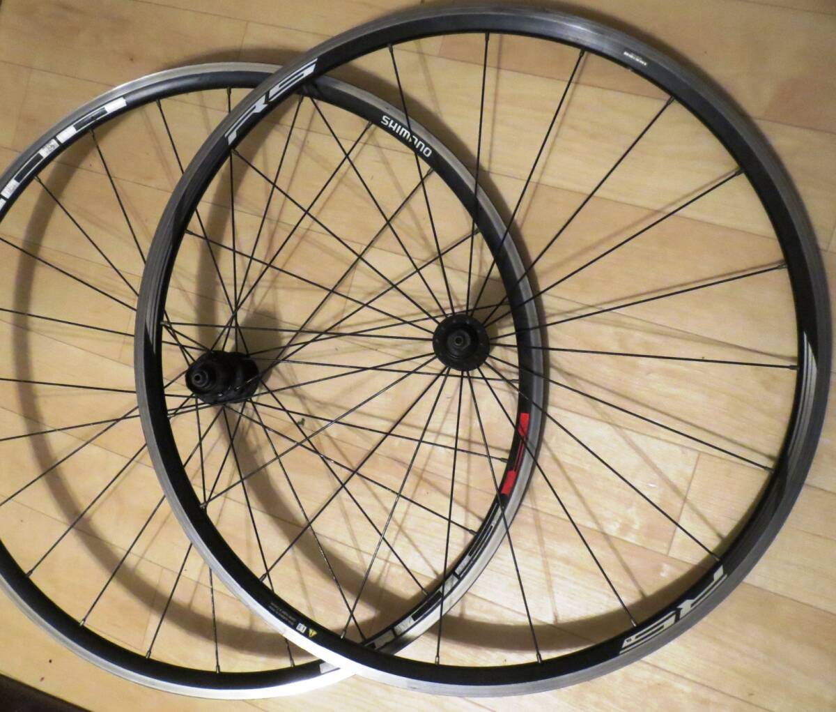 シマノ 700C ホイール F:WH-R501 R:WH-RS010 中古