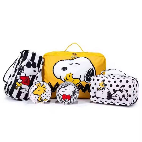 【新品・送料無料】スヌーピー トラベルポーチ 5点セット A 大容量 旅行 PENUTS SNUOOPY