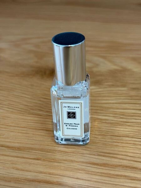 ジョーマローン イングリッシュ ペアー & フリージア コロン 9ml