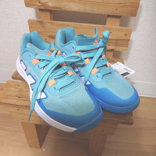 値下交渉OK☆レディース フォースバウンス 2.0 W/22.5cm /ホワイト×パルスブルー【adidas・アディダス】バレーボールシューズ gx1257