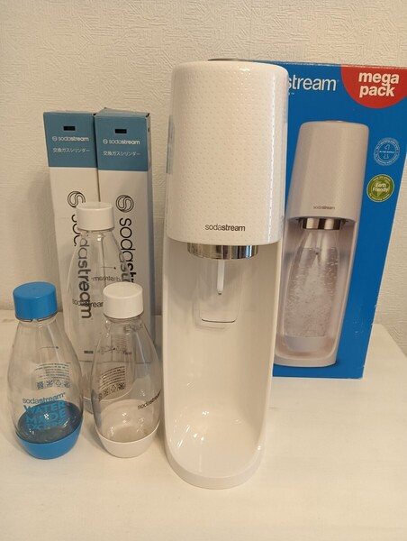 SodaStream ソーダストリーム スピリット ボトル3本 空ガス2本 スターターキット ホワイト 炭酸水メーカー