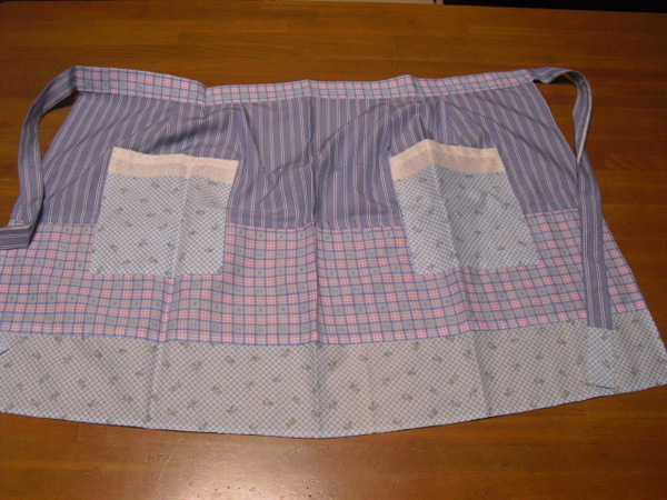 40 サロンエプロン 前掛け 水色系 パッチワーク 綿100 ハンドメイド