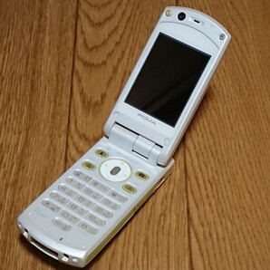 docomo SH700i 携帯電話 ガラケー