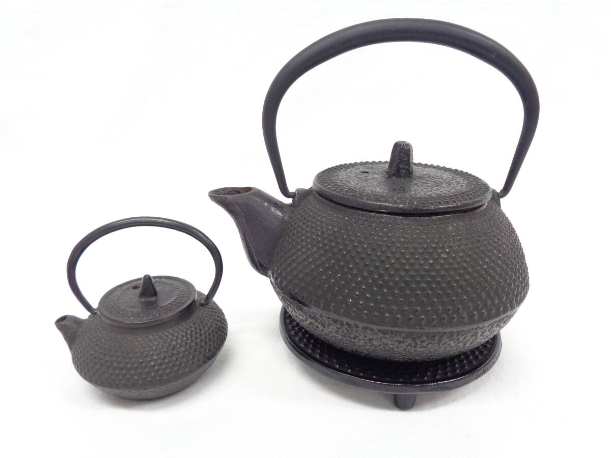 福蔵】南部鉄器 岩鑄 鉄瓶 象嵌 馬 未使用 保管品 茶道具 鉄器