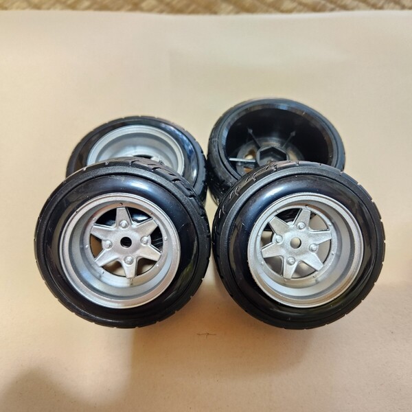 ●即決価格●送料無料●ドリフトタイヤ付●銀●ロンシャン●オフセット6●小径● 旧車 ホイール TT02 TT01 D3 D4 D5 YD-2 ラジコン 金