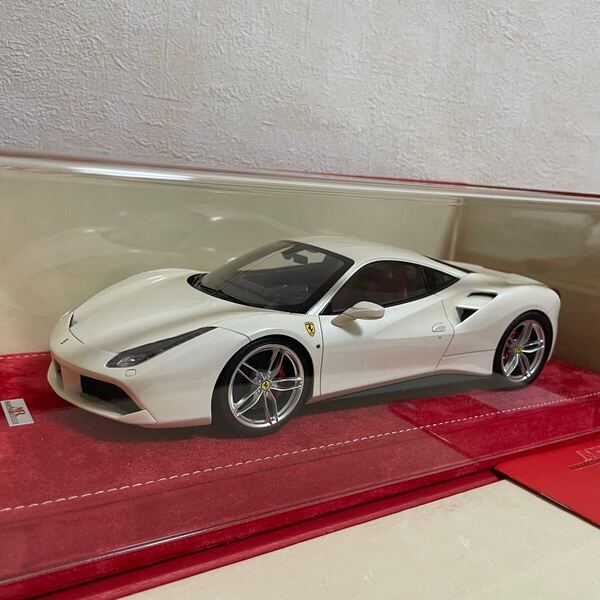 【美品】MRコレクション 488GTB 1/18 フェラーリ