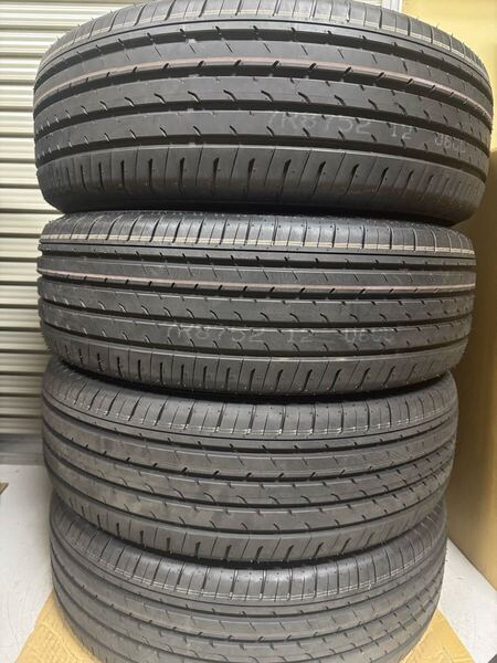 新車外し 一部地域除送料込 25.5 納車外し 225/65R17 40 アルファード 純正 ヨコハマ アドバンV03 80 60 ハリアー RAV4 T32エクストレイル