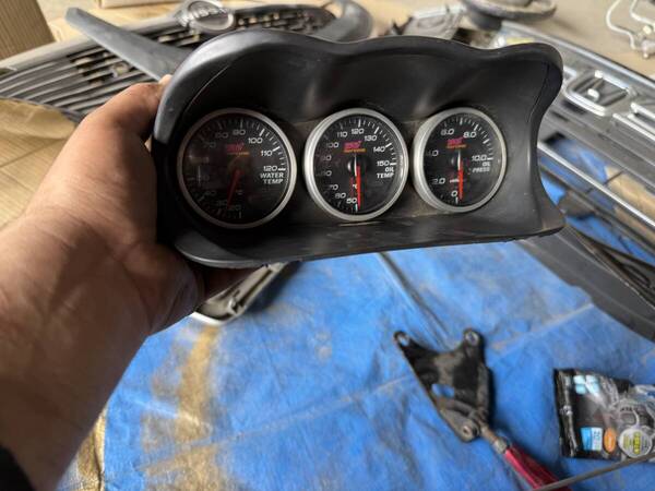 Defi STI Genom3連メーター タコメーター 3連