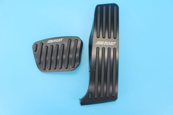 ハリアー 80系 harrier 改良後專用アルミペダル【D343c】