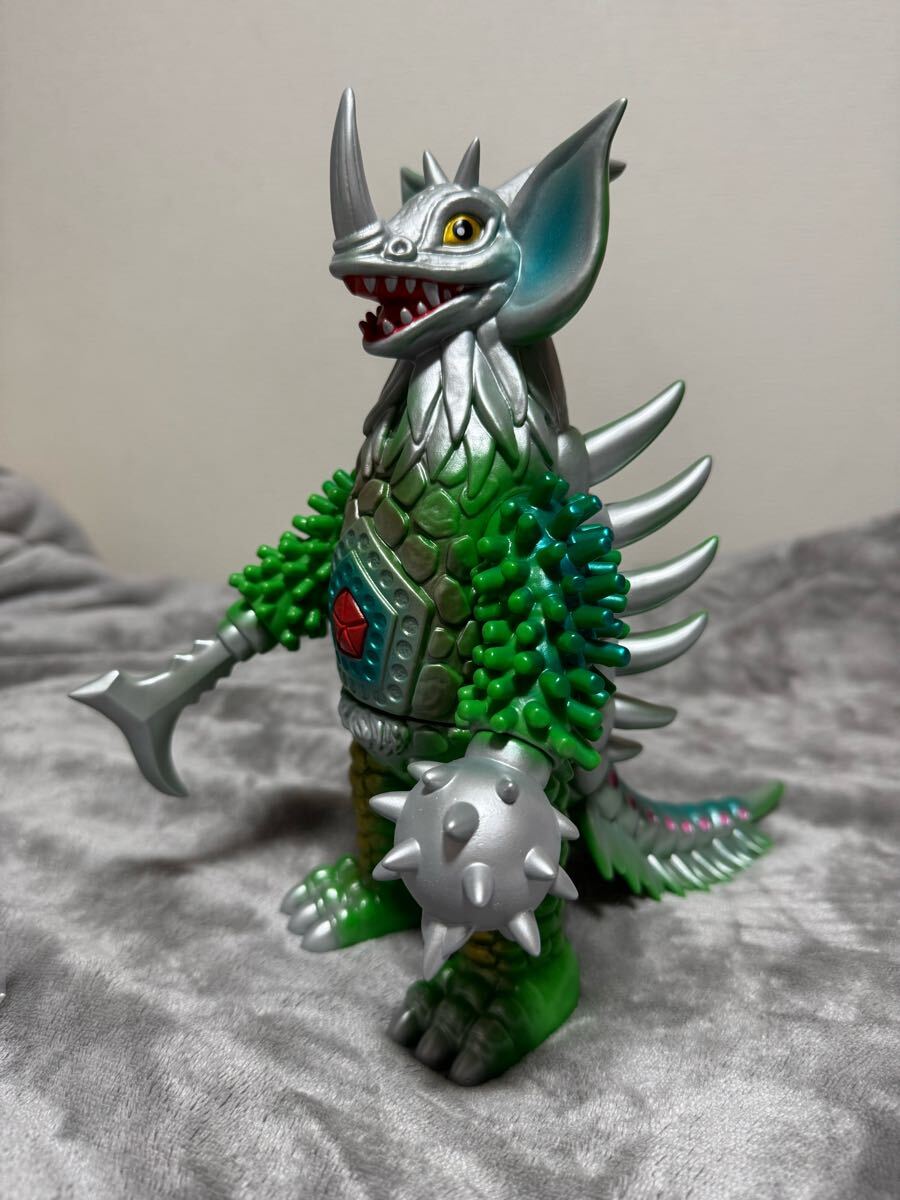 MAT(MONSTER ART TOY)シリーズ MAT タイラント ソフビ（商品标签