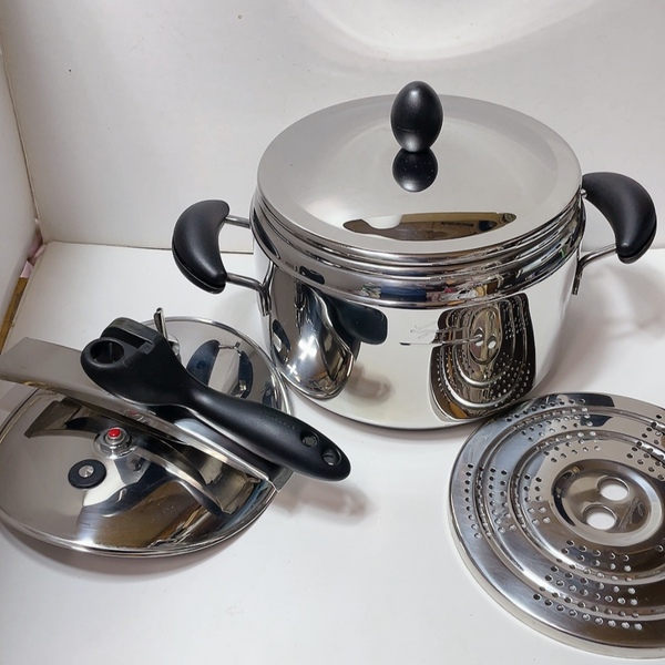送料無料 即決 中古★NOVIA Lagostina ラゴスティーナ 5L 圧力鍋 蓋 セット キッチン道具 調理器具 鍋