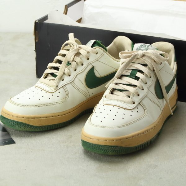 Nike Women's Air Force 1 Low "Green and Muslin" ナイキ ウィメンズ エアフォース1 ロー グリーン アンド モスリン 24.5cm