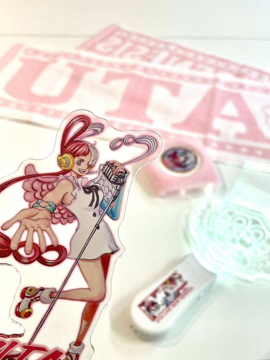 4点セット】ワンピース アクスタ ウタグッズの通販 by banana,s