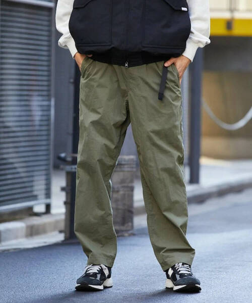 美品 FREAK'S STORE フリークスストア 23AW リラックスフィット コットンナイロン ウェービングベルトパンツ M