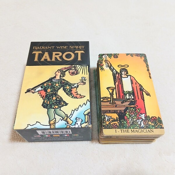 RADIANT WISE SPIRIT TAROT ラディアント・ワイズ・スピリット・タロット タロットカード ボックス付き 占い 説明書なし 中古 送料無料 M5
