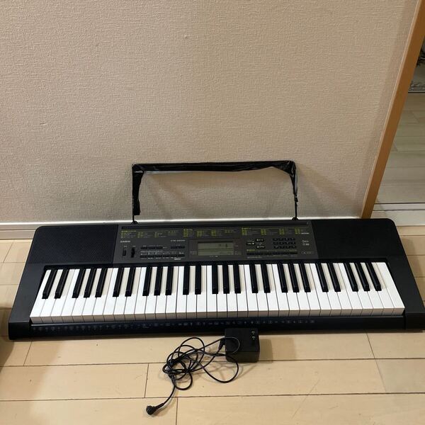 CASIO カシオ 電子ピアノ キーボード 電子キーボード 61鍵盤 CTK-2200 カバーあり