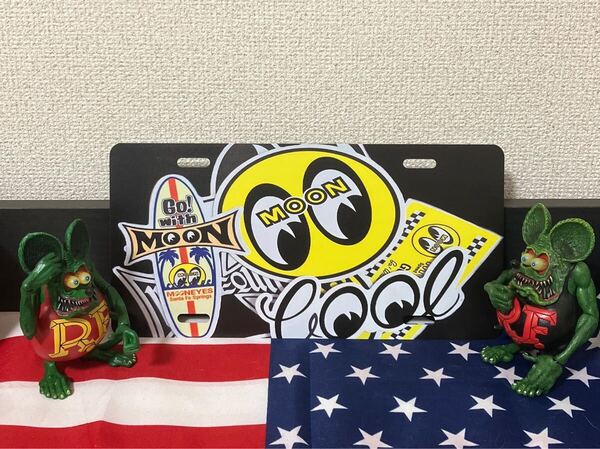 ムーンアイズ① ナンバープレート ブリキ 看板 アメリカン雑貨