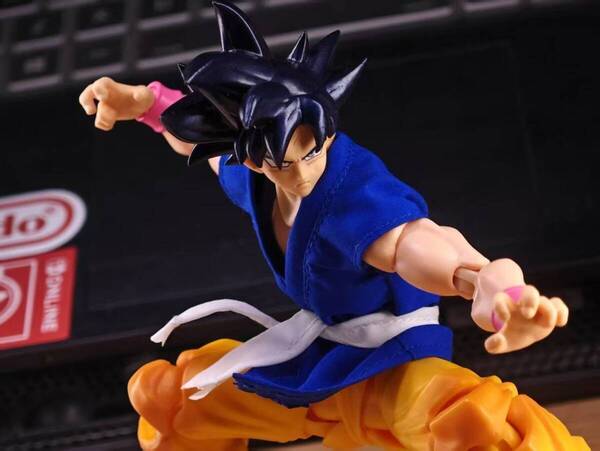 S.H.Figuarts スーパーサイヤ人孫悟空 道着セットB ドラゴンボール 本体なし