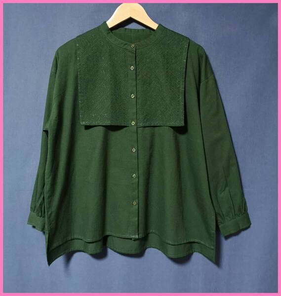 BLW‐92☆春秋☆新品☆送料込み☆即決☆ナチュラル系☆綿☆カッターシャツより少し厚手☆M~L☆ブラウス☆濃い緑色系☆刺繍