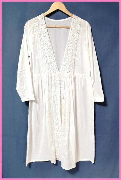 WH‐417‐2☆春夏秋☆新品☆送料込み☆即決☆ナチュラル系☆薄手のインド綿☆M~Lサイズ☆ロングカーディガン☆オフホワイト☆刺繍