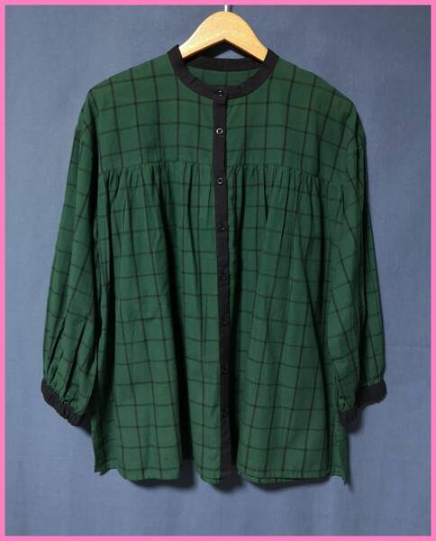 WS‐145-2☆春秋☆新品☆送料込み☆即決☆綿カッターシャツくらいの素材☆ブラウス☆M~Lサイズ☆濃い緑色系☆チェック柄☆そでゴム