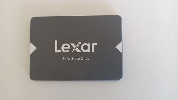 美品 Lexar SSD 128G ノートPC用