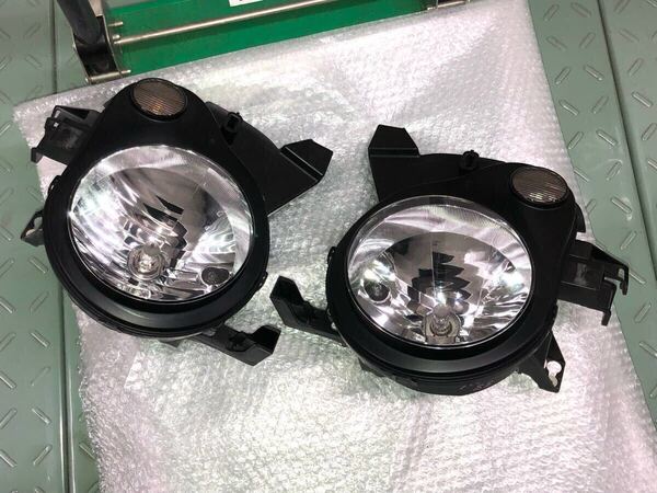 比較的キレイ 破損無 HE21S ラパン SS 丸目 純正 ハロゲン ヘッドライト 左右セット 右 左 バルブ ソケット付 KOITO 100-59053