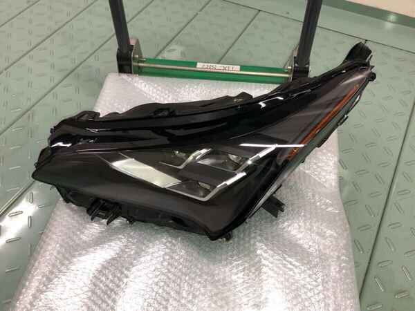 AGZ10 AGZ15 AYZ10 AYZ15 レクサス NX 後期 純正 LED ヘッドライト 3眼 左 KOITO 78-32 「V7」