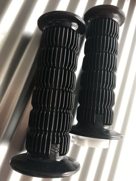 スズキ純正グリップ gt380 gt550 gt750 gt250 gs400 gs450 rg250 gs425.