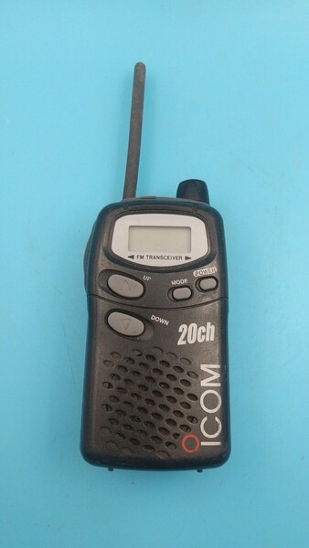 K3487 ICOM IC-4008W 特定小電力トランシーバー /アイコム/無線機/受信機/ 通電OK 現状品 送料無料 JUNK