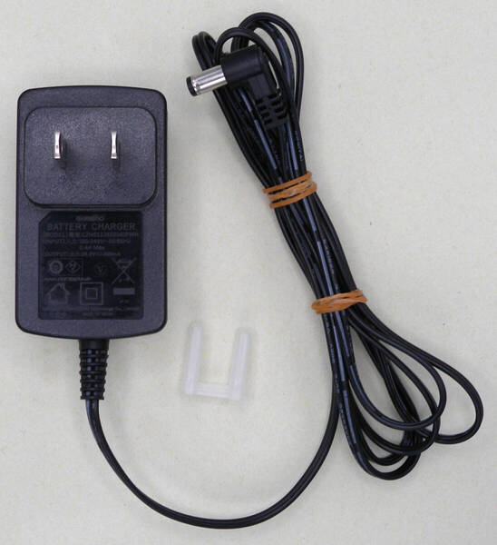 送料無料 株式会社 ハイスピリット ACアダプター CZH013265050JPWH センタープラス 26.5V 500mA 0.5A ピン無し 5.5mm 2.1mm 即決!