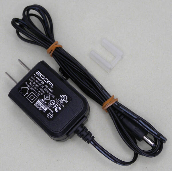 送料無料 ZOOM ズーム 純正 ACアダプター AD-14A/D ADS-6MA-06 05050EPCU/EPC センタープラス 5V 5.0V 1A 1.0A DCプラグ外径 4mm 4ミリ