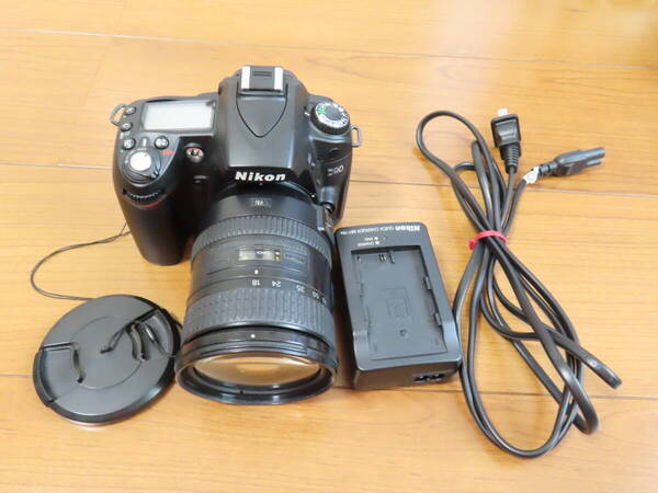 現状品 簡易動作確認済 Nikon D90 と NIKKOR 18-200mm f3.5-5.6G ED VR II AF-S DX