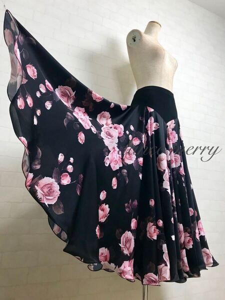 ★送料無料★新品 最高級パソドブレ スカート 社交ダンス 4705 黒 ピンク バラ 薔薇 サテン パソ タンゴ モダン パーティ 【MERRY】