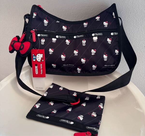 レスポートサック ショルダーバッグ LeSportsac 黒 ポーチ付 チャーム付