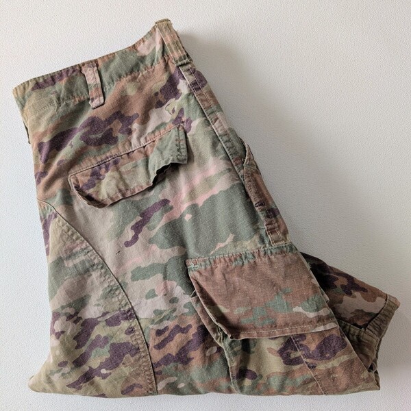 米軍実品 マルチカム迷彩/ミリタリーパンツ/古着/M-R/実寸W34L32【L1778】