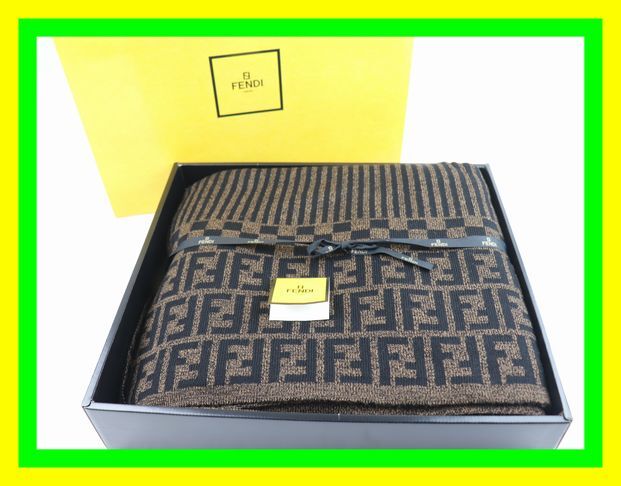 いと、フェンディ  FENDI  毛布　ブランケット　超レア　正規品　☆ ブランド寝具シャネル 寝具布団カバー 激安ルイ ヴィトン寝具