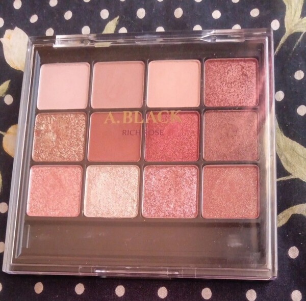CLIO A.Black 02 RICH ROSE チェンジマルチパレット