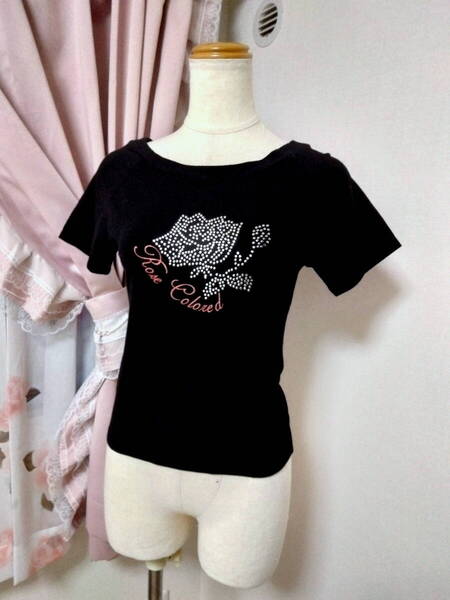薔薇柄スタッズ 半袖Tシャツ 美ライン ストレッチ*Mサイズ*黒ブラック*USED品