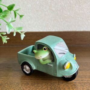 カエルのマスコット♪ Copeau コポー 三輪自動車に乗るカエル かえるの置物