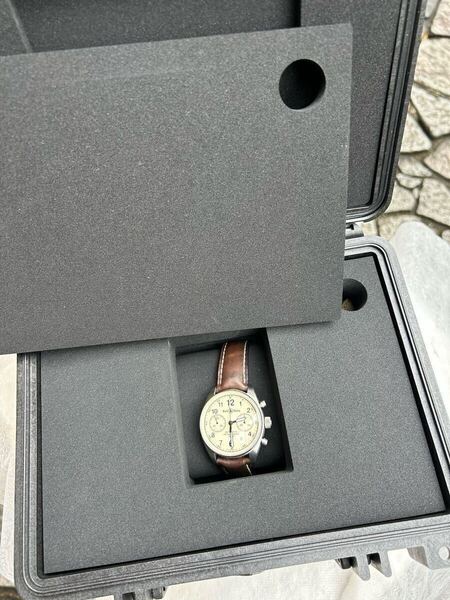 Bell&Ross ベル&ロス ヴィンテージ 126 クロノグラフ オートマチック 自動巻 希少ベージュ文字盤 スペシャルボックス入り